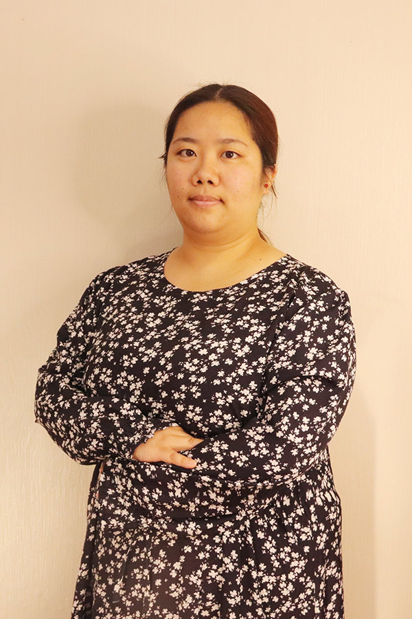 汉滨候洋  本科学历，优秀班主任