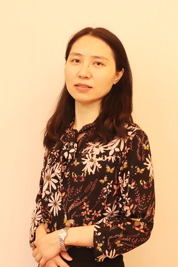 汉滨王晓娜 研究生学历,毕业于华南师范大学